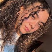 Impartisco lezioni e aiuto compiti di inglese, spagnolo, italiano e matematica. Se interessati, contattatemi pure